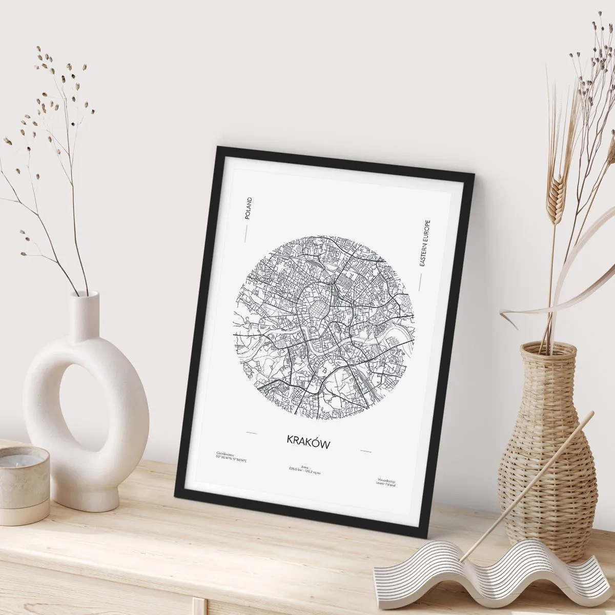 Plagát v čiernom ráme - Minimalistická mapa Krakova v kruhu - 50x70cm - Anatómia Krakova - Moderná nástenná dekorácia do obývacej izby a spálne ARTTOR