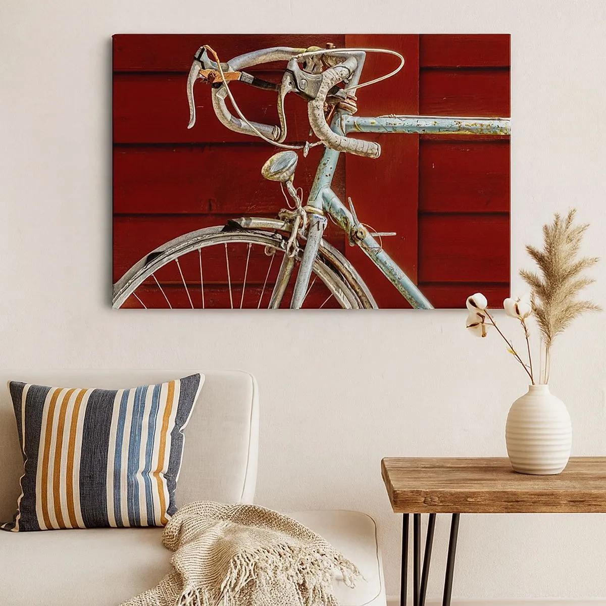 Obraz na plátne - Vintage bicykel oproti červenej drevenej stene - 70x50cm - Stvorený pre víťazstvo - Moderná nástenná dekorácia do obývacej izby a spálne ARTTOR