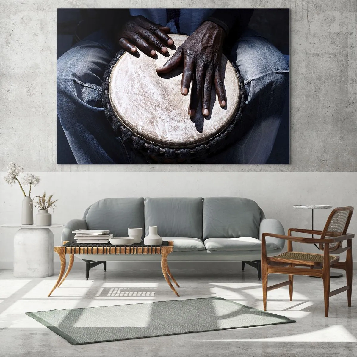 Obraz na skle - Detailný záber rúk hrajúcich na bubon djembe - 70x50cm - Žite vo svojom rytme - Moderná nástenná dekorácia do obývacej izby a spálne ARTTOR