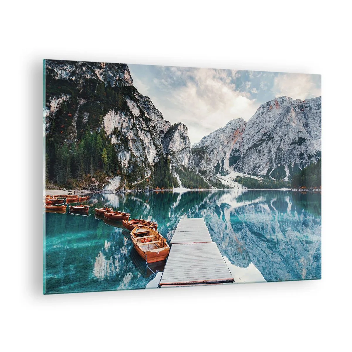 Obraz na skle - Drevený most cez tyrkysové jazero v horách - 70x50cm - Ukážeme vám krásu - Moderná nástenná dekorácia do obývacej izby a spálne ARTTOR