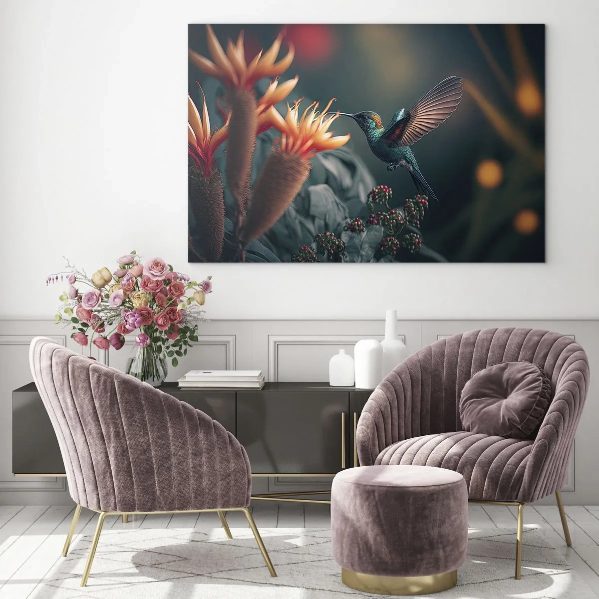 Obraz na skle - Kolibrík sa vznáša nad exotickými kvetmi medzi listami. - 70x50cm - Skutočne pestrý život - Moderná nástenná dekorácia do obývacej izby a spálne ARTTOR