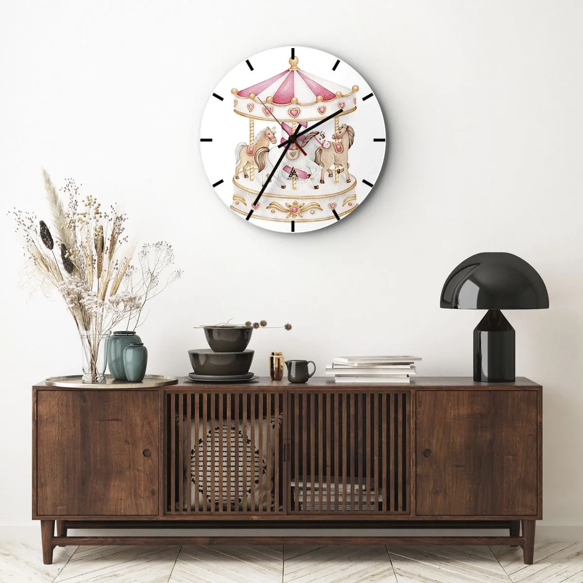 Nástenné hodiny - Ružový a krémový kolotoč s koňmi na bielom pozadí - 30x30cm - Sladký svet detstva - Moderná nástenná dekorácia do obývacej izby, kuchyne a spálne ARTTOR