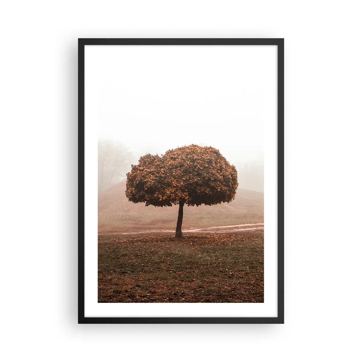 Plagát v čiernom ráme - Osamelý strom v jesennej hmle - 50x70cm - Po rušnom lete - Moderná nástenná dekorácia do obývacej izby a spálne ARTTOR