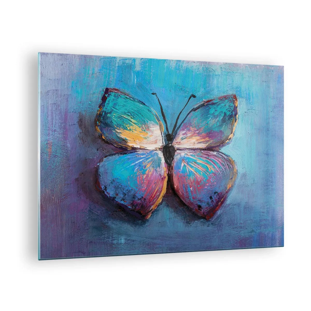 Obraz na skle - Farebný motýľ na pozadí abstraktných farieb v odtieňoch modrej a fialovej. - 70x50cm - V celej svojej kráse - Moderná nástenná dekorácia do obývacej izby a spálne ARTTOR