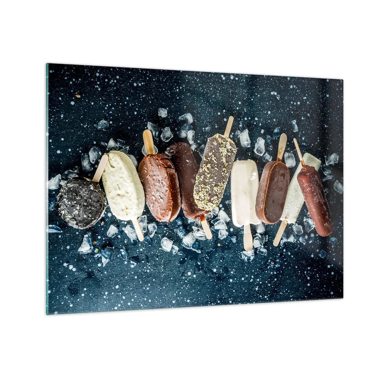 Obraz na skle - Nanuky rôznych príchutí naaranžované na kockách ľadu - 70x50cm - Chuť horúceho leta - Moderná nástenná dekorácia do obývacej izby a spálne ARTTOR