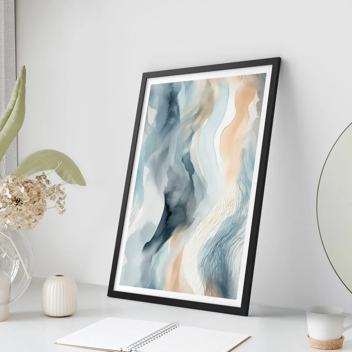 Plagát v čiernom ráme - Abstraktné vlny v odtieňoch béžovej a námorníckej modrej - 50x70cm - Abstrakcia snehu a hmly - Moderná nástenná dekorácia do obývacej izby a spálne ARTTOR