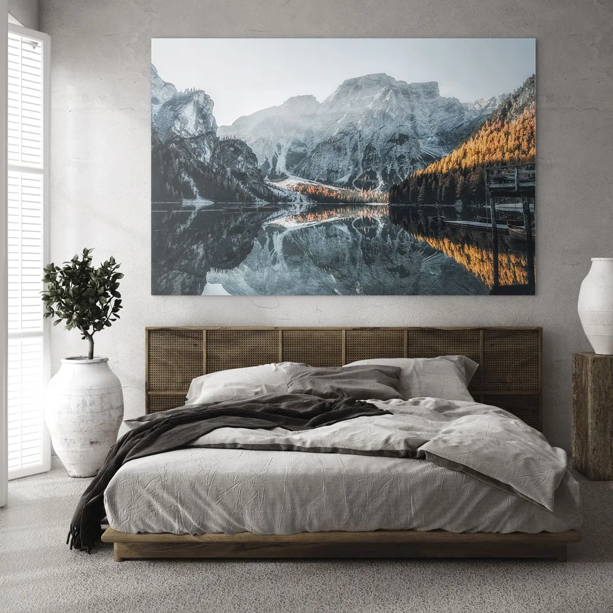 Obraz na skle - Horská krajina odrážajúca sa v pokojnej hladine jazera - 70x50cm - Zrkadlová krajina - Moderná nástenná dekorácia do obývacej izby a spálne ARTTOR